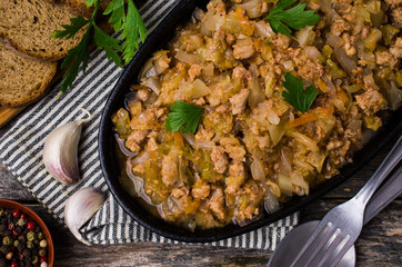 Stewed cabbage with minced meat