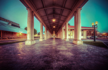 Hallway with pillars