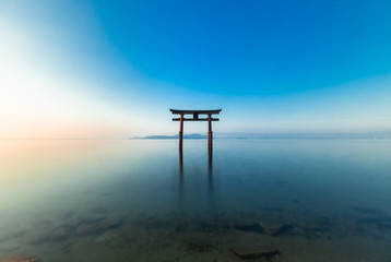 琵琶湖　白髭神社