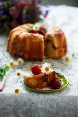 STRAWBERRY RHUBARB BUNDT CAKE.style vintage