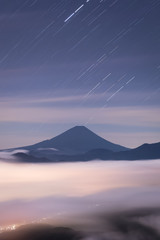 Fototapeta premium Mt.Fuji with sea of clouds in summer , Seen from Mt.Kushigata
