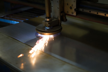 Plasma cutting of metal