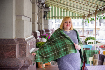 Plus size american sweet woman at cafe, enjoy the life