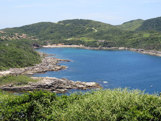 Montes e mar