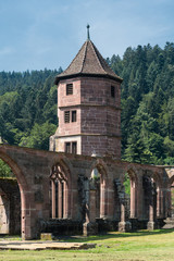 Torturm und Kreuzgang im ehemaligen Kloster Hirsau