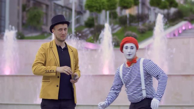 Mime and magician compete who is better