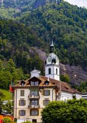 Fototapeta na wymiar Town Vitznau on Lucerne lake
