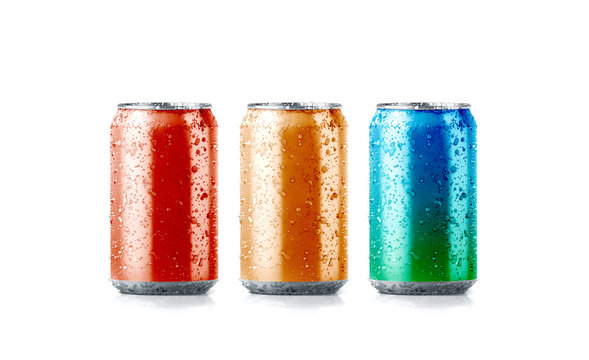 Blank colors aluminium soda can mockup with drops, 3d rendering. Empty fresh fizzy pop packing mock up with condensate, isolated. Canned dripping drink template.
