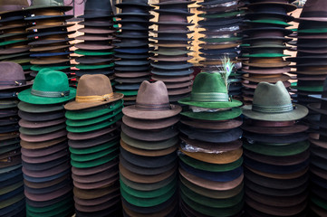 Chapeaux indigènes en Amérique du Sud