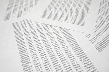 Obraz premium messy printout paper on desk