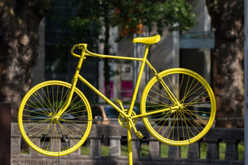 Fototapeta na wymiar Yellow bike