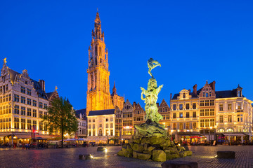 Famous fountain with Statue of Brabo in Grote Markt square in Antwerpen, Belgium.