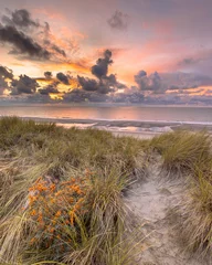 Papier Peint photo Lavable Mer du Nord, Pays-Bas Vue depuis la dune sur le coucher du soleil de la mer du Nord