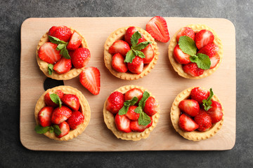 Tartlets with ripe strawberries
