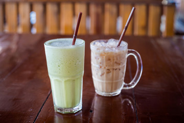 Thai and green ice tea