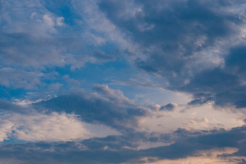 Fototapeta na wymiar Beautiful sky with clouds in early May