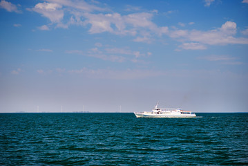 Obraz premium aerial top view yacht sailing in sea