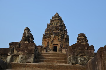 Fototapeta premium angkor ancient temple cambodia 