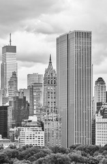 Czarno-biały obraz architektury Nowego Jorku i nowoczesnej architektury, USA. - 210049384