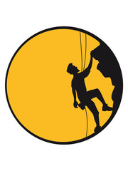 mond nacht klippe abend sonne rund kreis steilwand bergsteiger klettern berge hoch sport hobby freizeit climbing aufstieg sicherheitsseil silhouette schwarz umriss