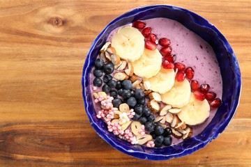 Smoothie bowl.
