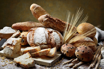 Assorted bread