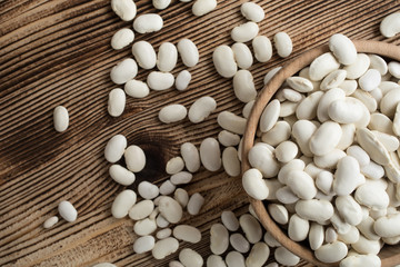 Dried white bean.