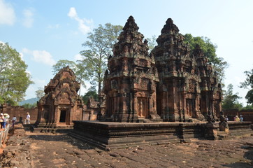 Naklejka premium Banteay Srei angkor cambodia ancient sculpture relief