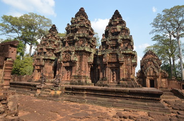 Naklejka premium Banteay Srei angkor cambodia ancient sculpture relief
