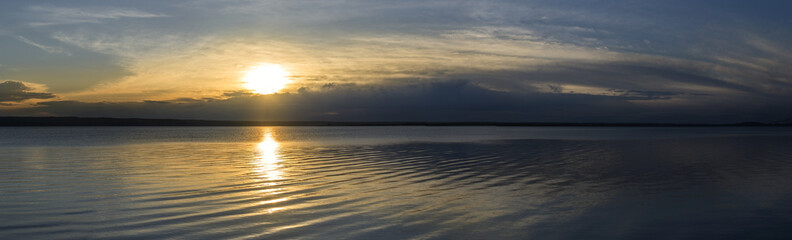 Missouri River Dawn