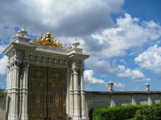 Obraz premium Beylerbeyi Palace in Istanbul in cloudy weather.