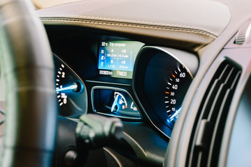 Obraz premium Modern Car Interior With Dashboard View