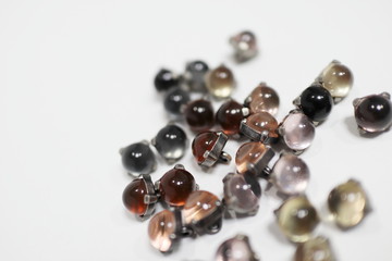 透明なプラボタン