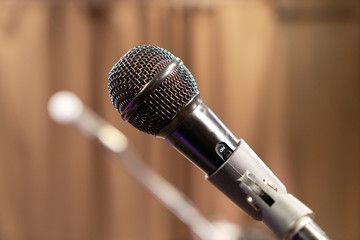 microphone to record sound on stage, sing songs