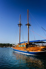 Obraz premium Mediterranean traditional colorful boats in Malta