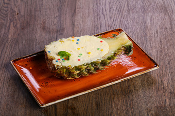 Ice-cream in the pineapple