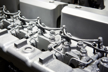 Head block cylinders of diesel engine