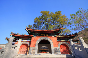 Naklejka premium Temple architecture, Chinese traditional architectural style