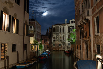 Fototapeta na wymiar Streets and Canals, Venice Italy