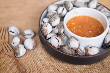 Fresh blanched cockle clams
