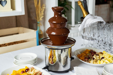 Chocolate fountain, fondue