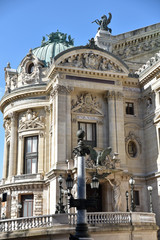 Fototapeta na wymiar Opéra Garnier à Paris, France