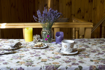 Kitchen decorating in rustic style.