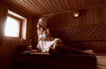 Obraz na płótnie Canvas steam bath in the sauna in the sauna