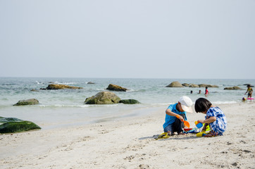 Fototapeta na wymiar Beautiful clean , Clear water at Hua Hin Beach Thailand