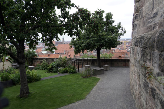 historische Altstadt N&uuml;rnberg - Blick in den Merian-Garten