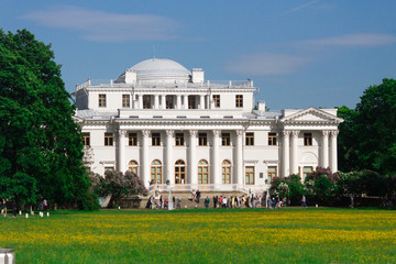 Obraz premium old building palace