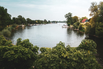 Obraz premium scenic view of river against sky