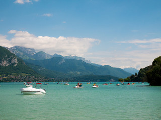 Fototapeta na wymiar view on the lake of Annecy with boat, France