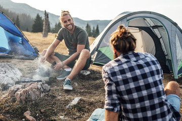 Friends Camping in Mountain - obrazy, fototapety, plakaty